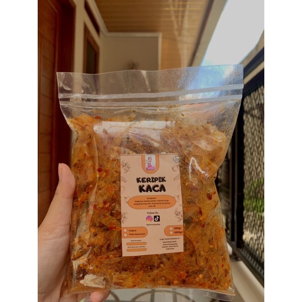 

KERIPIK KACA 250GR PEDAS DAUN JERUK BELING JAJANAN GURIH CEMILAN KERUPUK RENYAH SNACK SINGKONG KRIUK