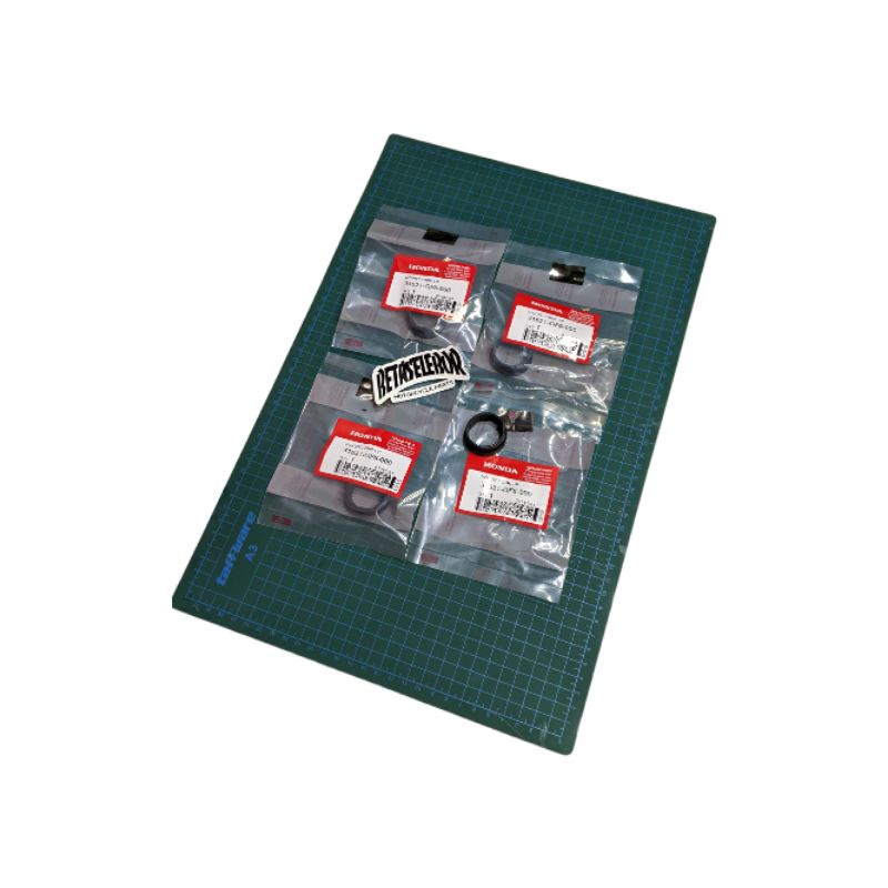 KARET KUPINGAN LAMPU SET HONDA WIN GL100 ORIGINAL