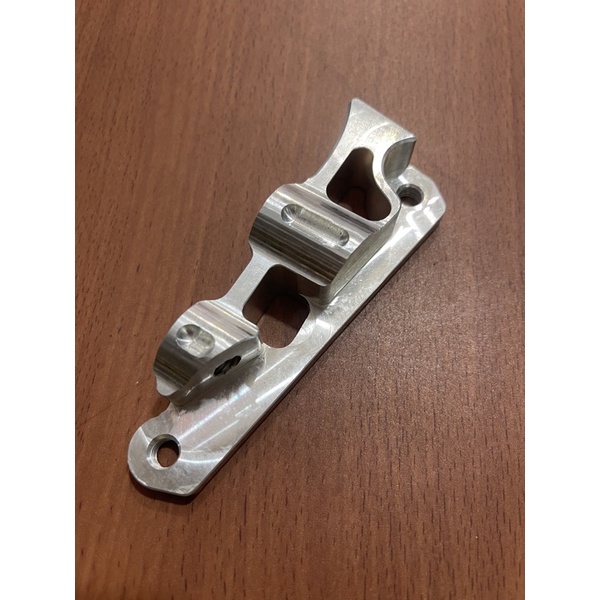 breket kaliper monoblok beat scoopy vario bereket monoblok