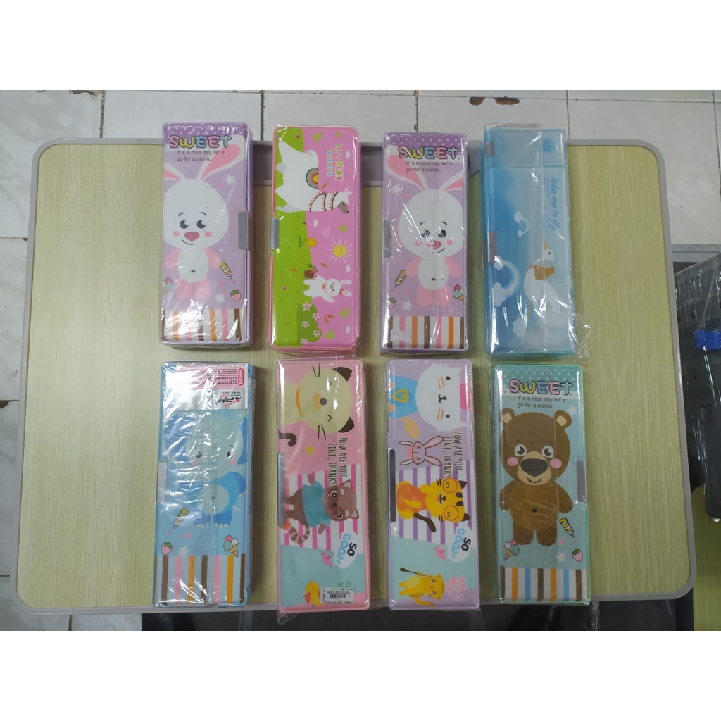 

Pensil Case Warna Warni Tempat Pensil Anak Sekolah XPM - 50501