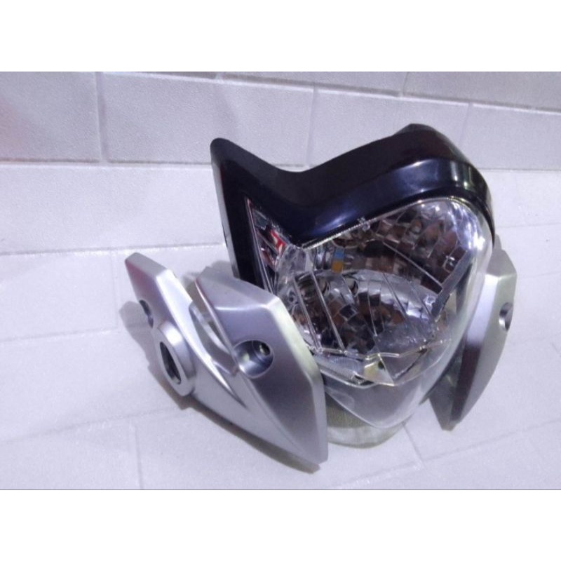 Paket Batok Lampu Depan Vixion Old Plus Kupingan Dudukan Sein Lampu kanan Kiri Vixion Old Murah