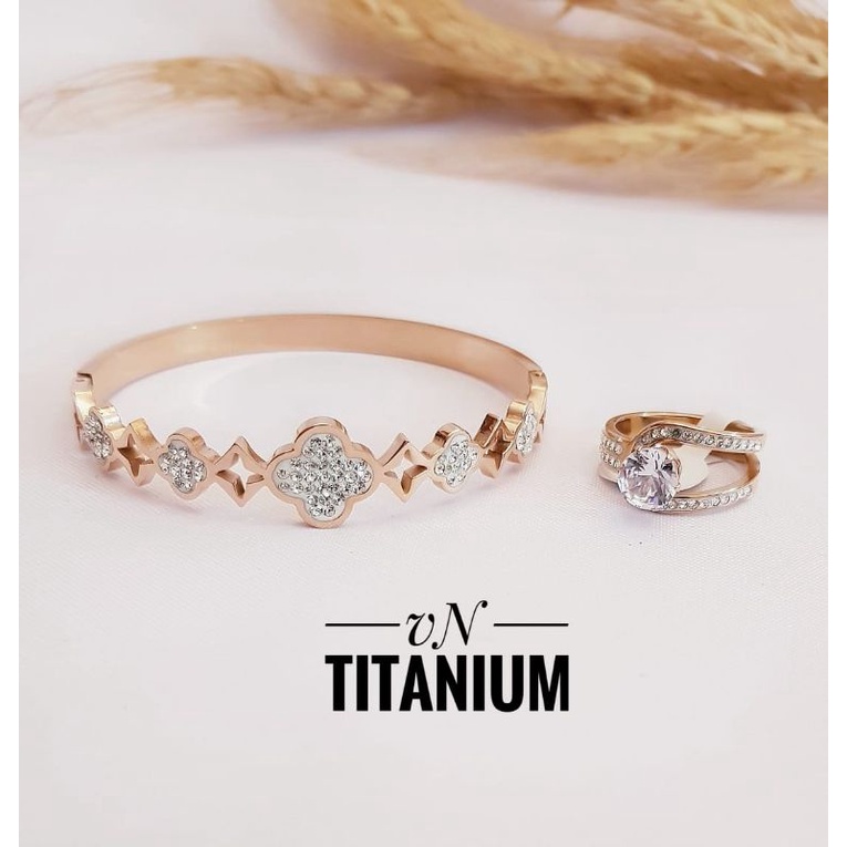 gelang gold titanium Rose gold