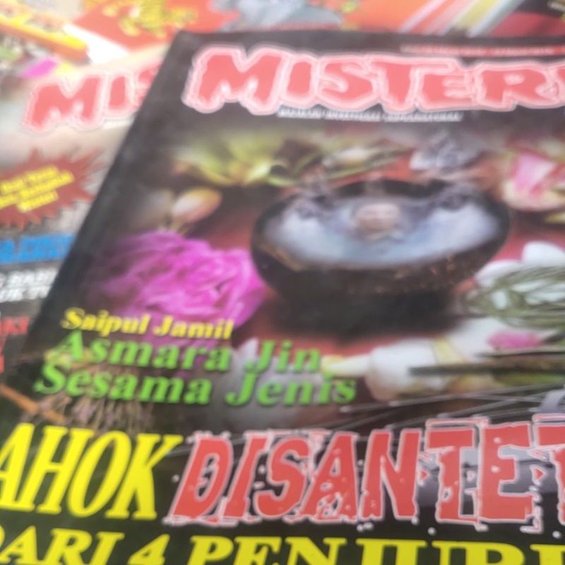 majalah misteri