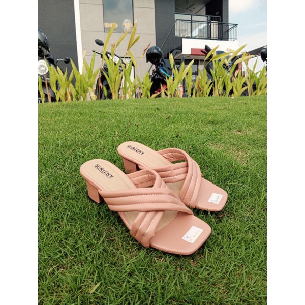 Sandal Wanita Hak Tahu 5cm