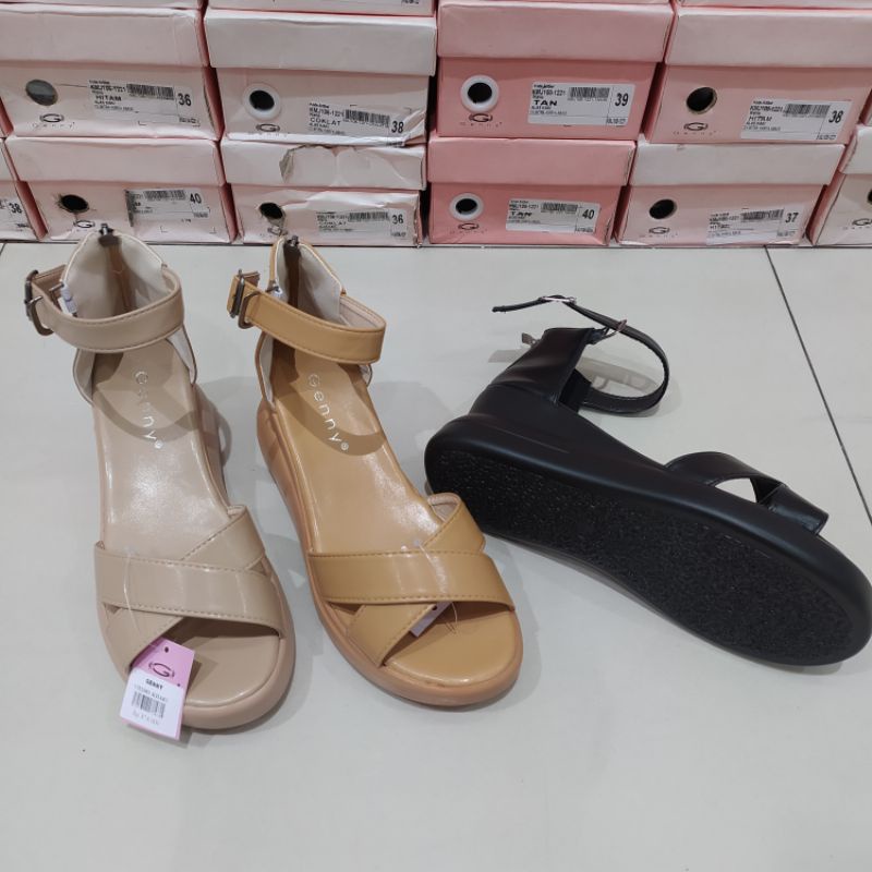 sepatu sandal Genny wedges ringan dan empuk