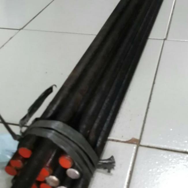 asdrat besi hitam- m20 x 1 meter drat 2.5 long drat besi hitam