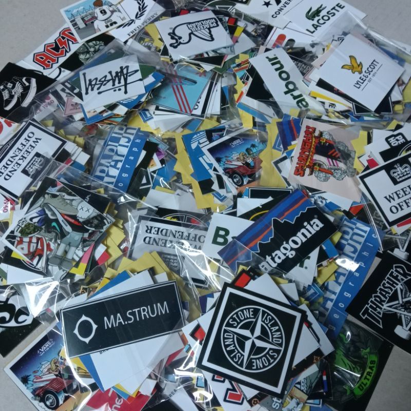 

CETAK STIKER ANIME DLL CUMAN 15k DAPET 25 STIKER