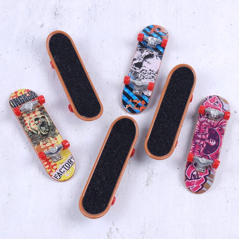 Lanfy Jari Papan Skate Warna Acak Plastik Anak Hadiah Mini Skateboard Simulasi Mainan Jari Skuter Surfing Mainan Skate Truk Jari Mainan Fingerboard Mainan