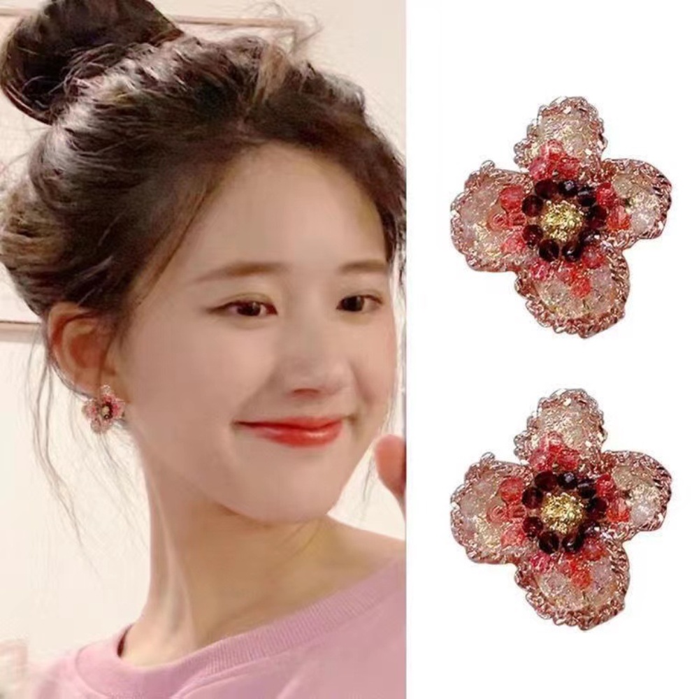 Anting Klip Desain Bunga Kristal Gaya Korea Untuk Wanita