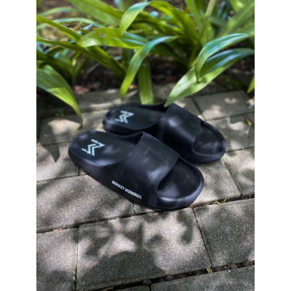 Sandal Slip On Pria Sendal Selop Ringan Anti Slip