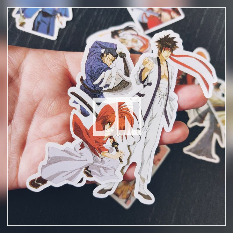 

isi 14 pcs stiker anime rurouni kenshin sticker glossy karakter anime kartun jepang
