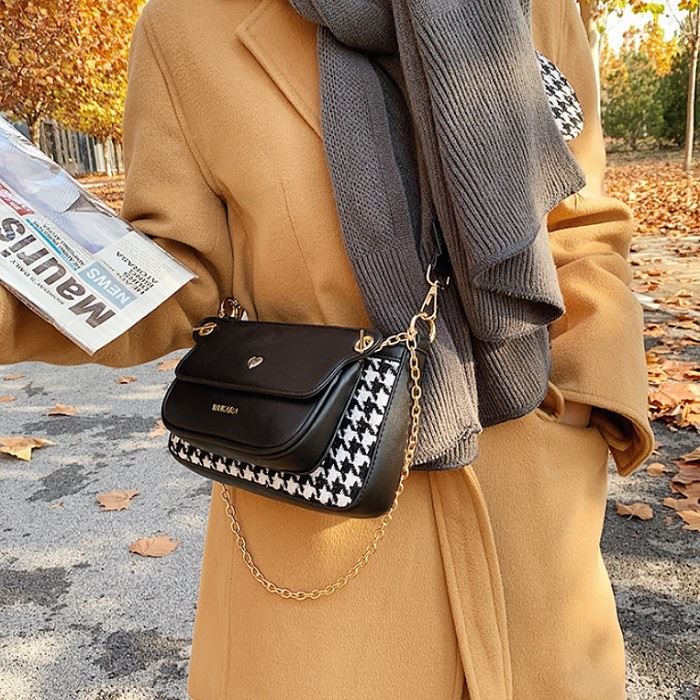 (COD) Vyctoria VOS4144 Tas Selempang Wanita Fashion Slingbag 3in1 Import Grosir Promo JT4144 4144