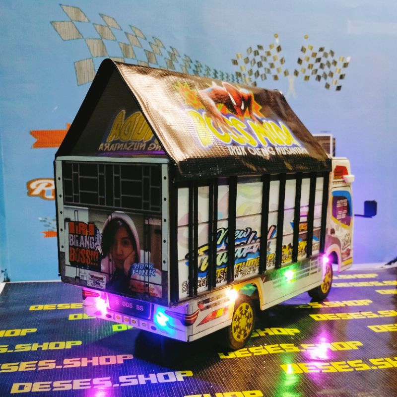 miniatur truck oleng TAWAKAL 5 BISA CUSTOM FOTO DAN NAMA DI PINTU BELAKANG