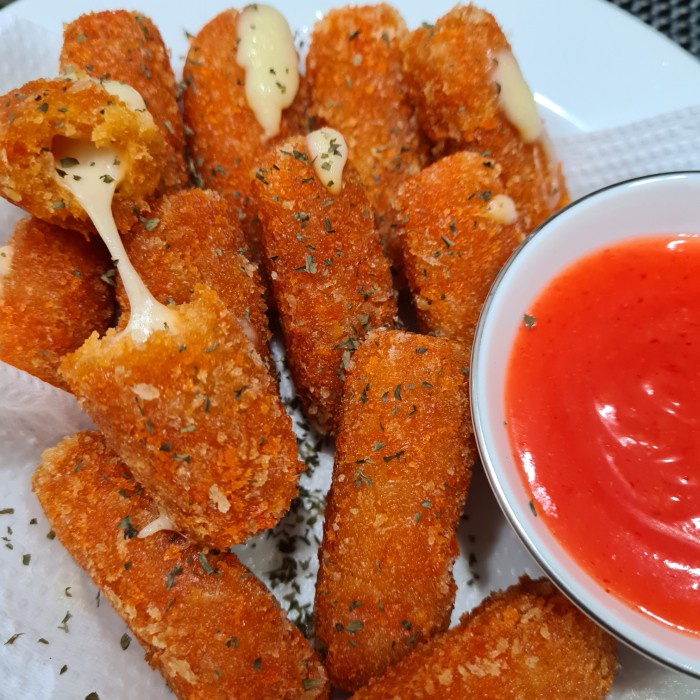 

T0P FAVORIT MOZARELLA STICK , KEJU KENYAL DAN GURIH. TINGGAL GORENG GROSIR NICE