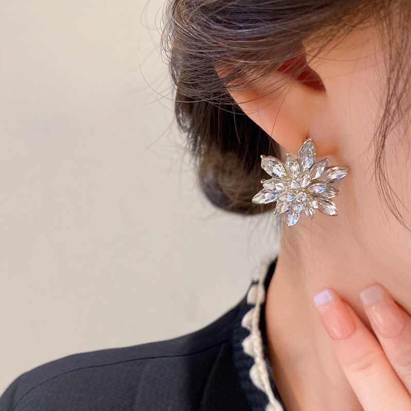 Korea Berlian Imitasi Elegan Geometris Pesta Pernikahan Anting S925 Perak Jarum Telinga Stud Bunga Matahari Anting Snowflake Earrings Vintage