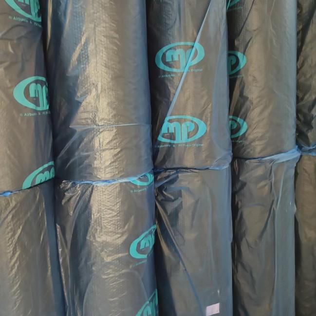 

BUBBLE WRAP - Hitam/Black