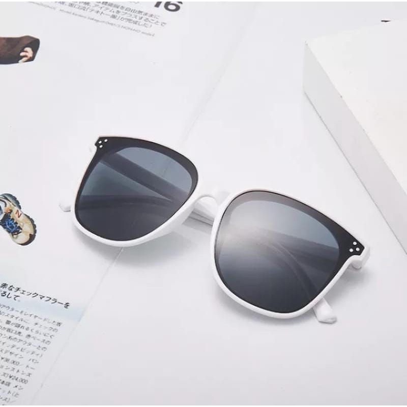 kacamata round hitam bintik tiga putih gradasi black sunglasses// kacamata besar frame lebar korea