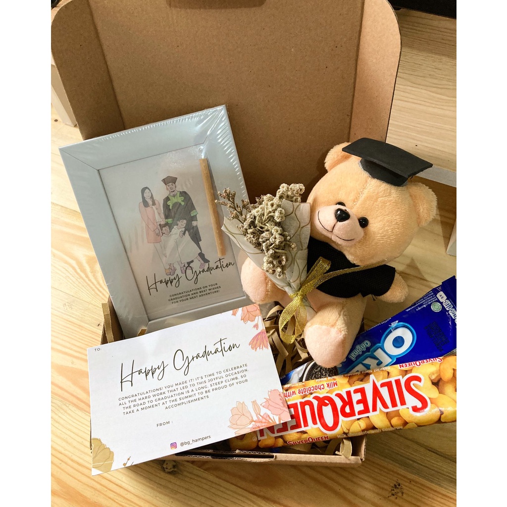 Hampers Ilustrasi Wisuda