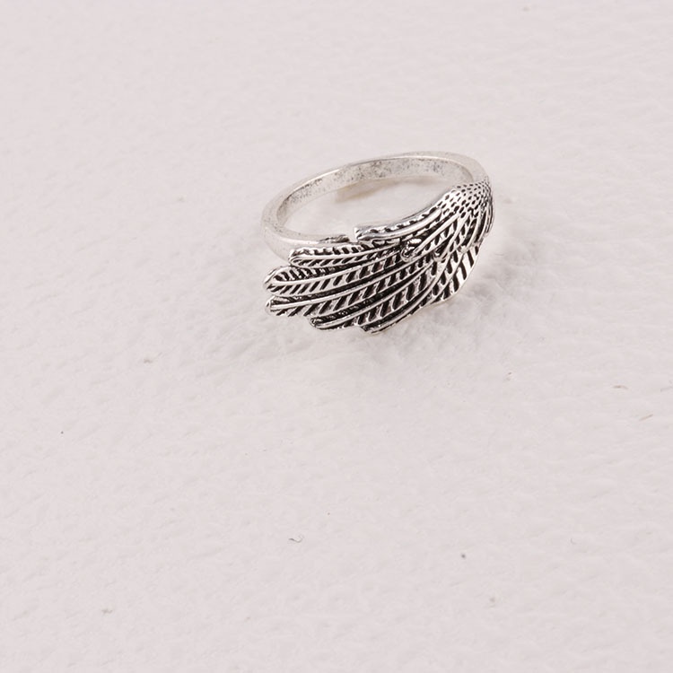 Cincin Bentuk Sayap Malaikat Bahan Alloy Gaya Retro Korea Untuk Pria Dan Wanita