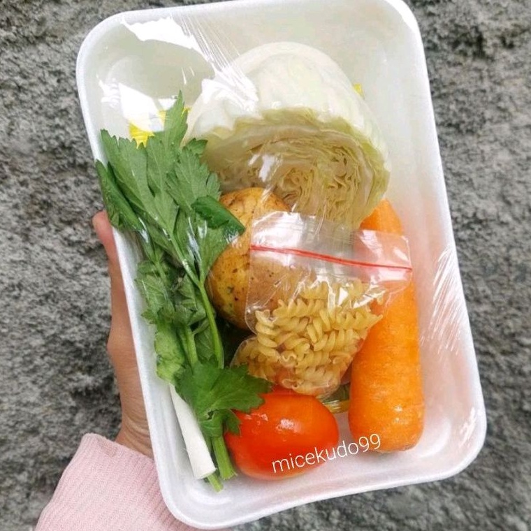 

PAKET SAYUR SOP MAKARONI SUP MACARONI SEGAR FRESH