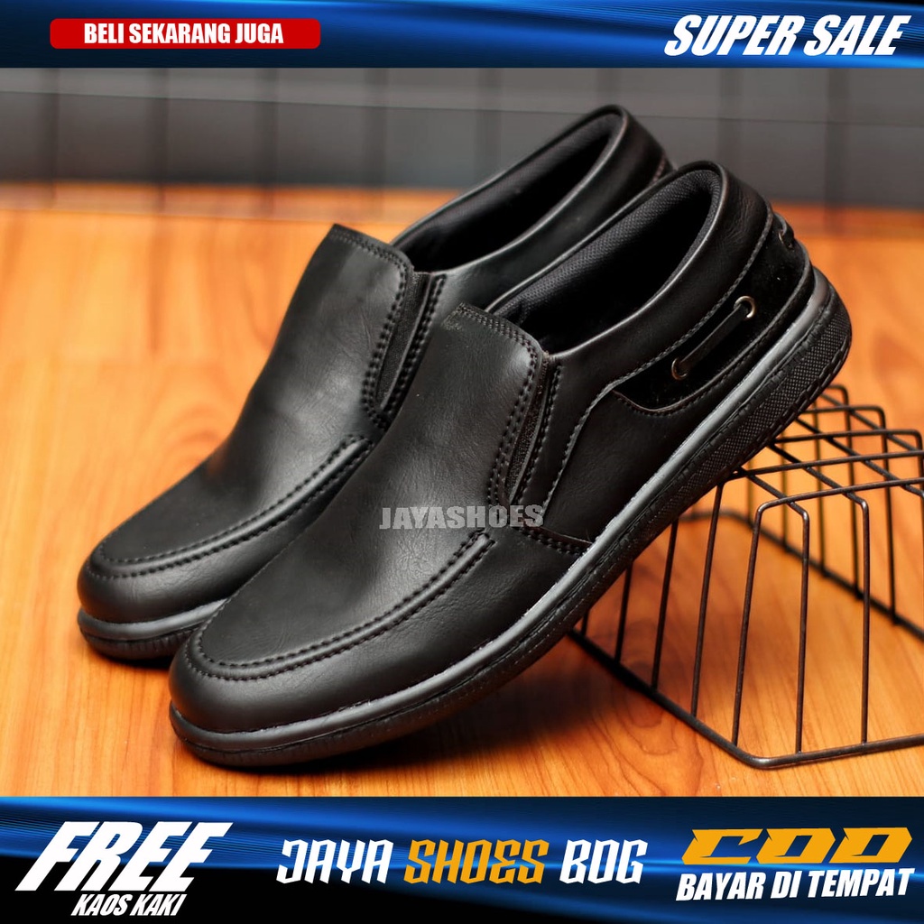 LUKAS Sepatu Formal Pria Slip On Casual Kulit Original Footwear