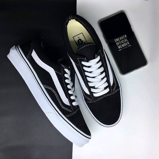 SEPATU TERPOPULER SNEAKER VANS CACING BISA [COD] vans old school original-HITAM