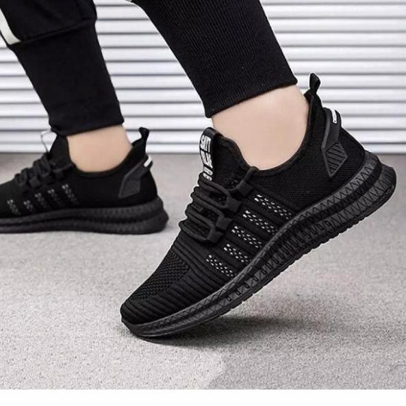 Sepatu Sneakers Pria/Men Sneakers Running Shoes Leedoo - hitamplatkuning, 39