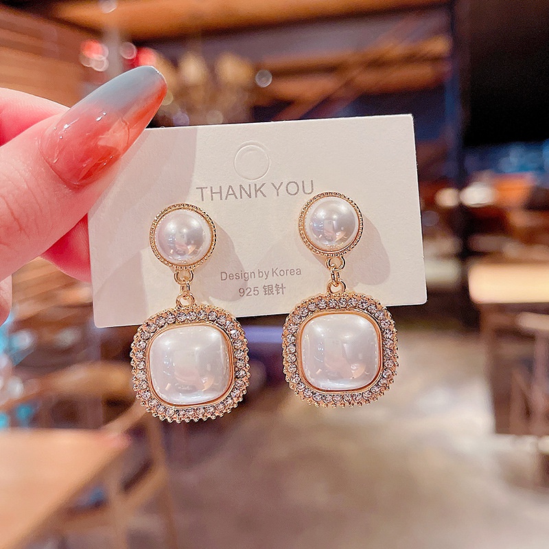 Anting S925 Silver Bentuk Persegi Aksen Mutiara Kristal Gaya Korea Untuk Wanita