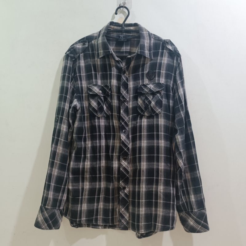 PRELOVED Kemeja Flanel Wanita