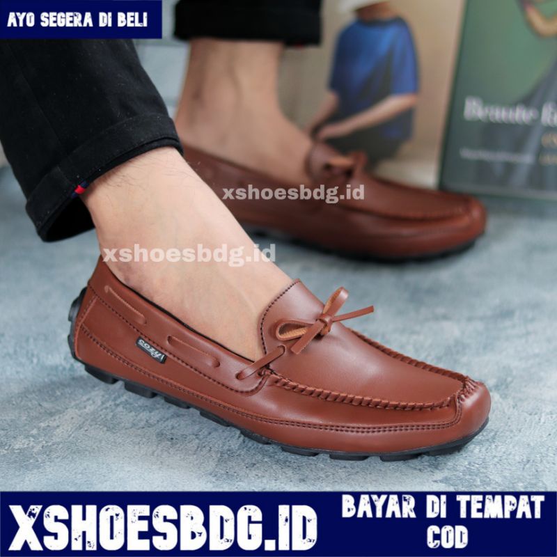 Sepatu Slip On Pria Sepatu Pria Casual Kulit Sintetis Sepatu Kerja Kuliah Kantor Kondangan Xshoesbdg.id x Houston