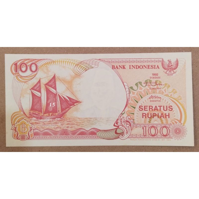 duit kertas kuno asli indonesia 100 rupiah kapal pinisi tahun 1992 imp 1994  kondisi gress berkilau 