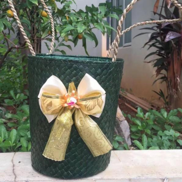 Tas Keranjang Parcel/ Tas Hampers Kue Kering /Tas Anyaman Pandan - Putih