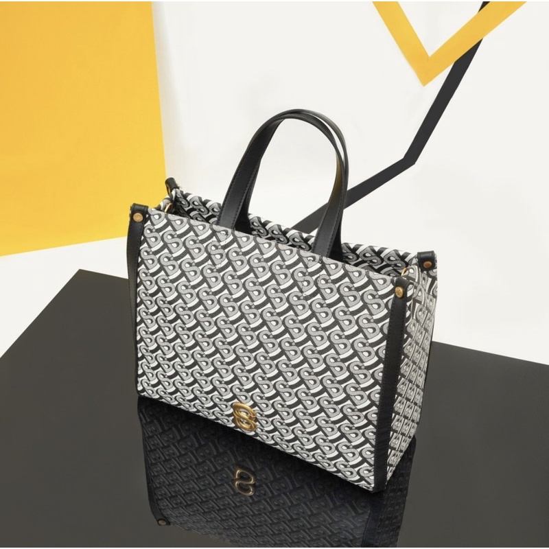 buttonscarves preloved like new bimu totebag