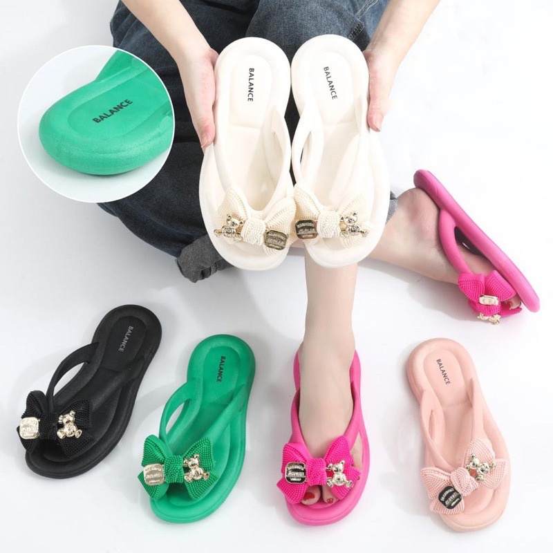 Sandal Slipper Wanita Import Rubber Jelly Non-Slip Karet Empuk Model KAWS Pita Jepit Balance 8001 (37/40)