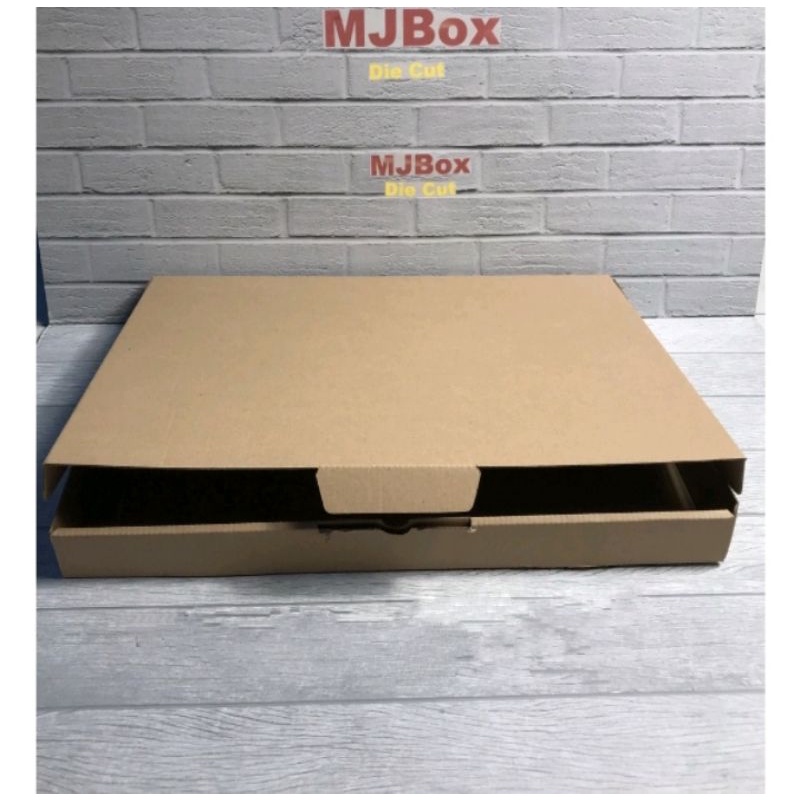 

Kardus karton uk. 40x28x5 cm...die cut box kotak Souvenir -dll