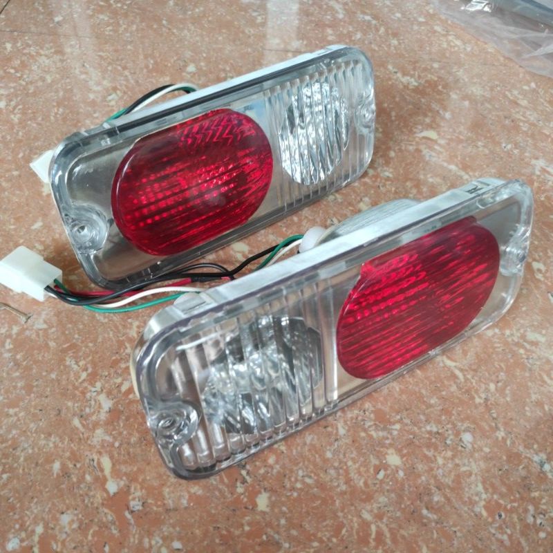 lampu stop rem belakang mobil suzuki escudo lama model alteza 1.6 kristal isuzu elf mika merah