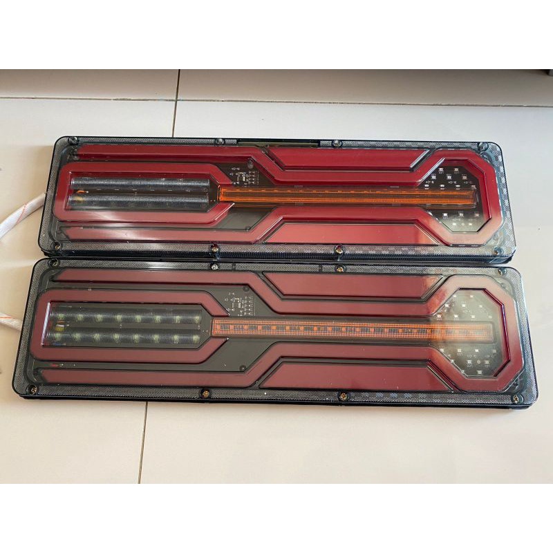 Lampu Truk Stop Lamp Truk 12/24 Volt Trapesium