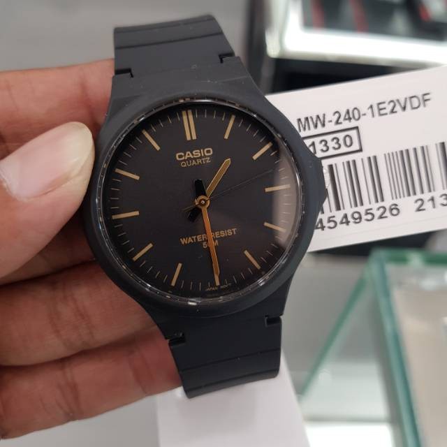 Casio Original MW240-1E2 / MW-240-1E2 Jam Tangan Pria Analog Karet Hitam Emas