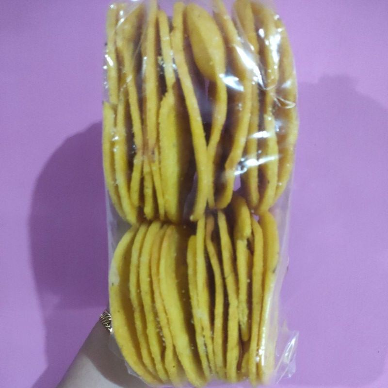 

karupuak lento khas Sumatera barat