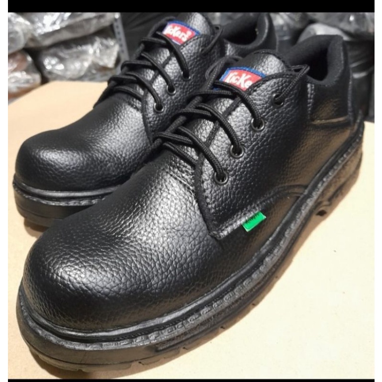 sepatu safety pendek tali warna hitam