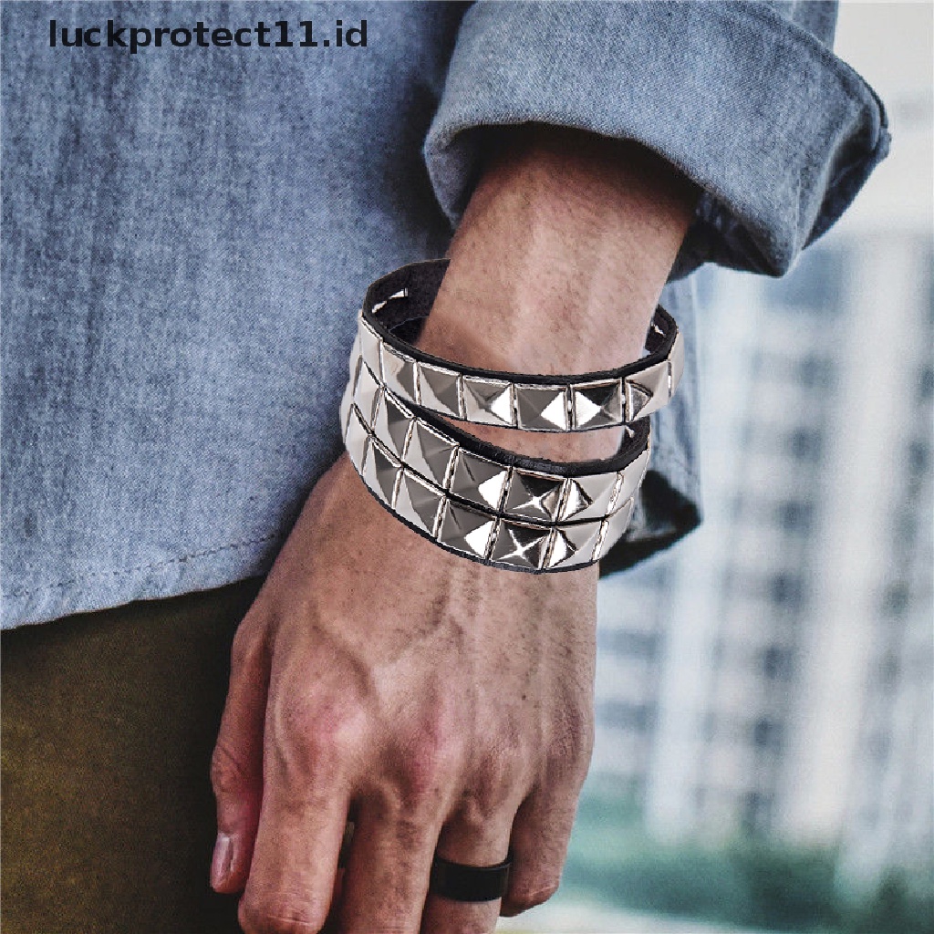 Gelang Bangle Cuff Lebar Aksen Rivet Unik Gaya Punk Gothic Rock Untuk Pria / Wanita