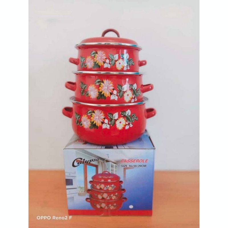 panci calypso warna merah