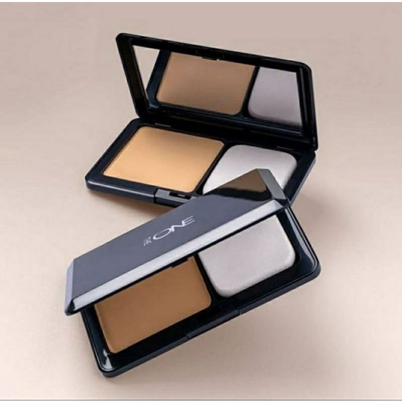 The one illuskin two way cake foundation light/bedak padat/bedak the one/bedak oriflame