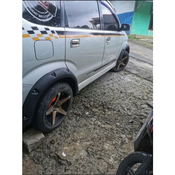 oper fender Avanza Xenia lama