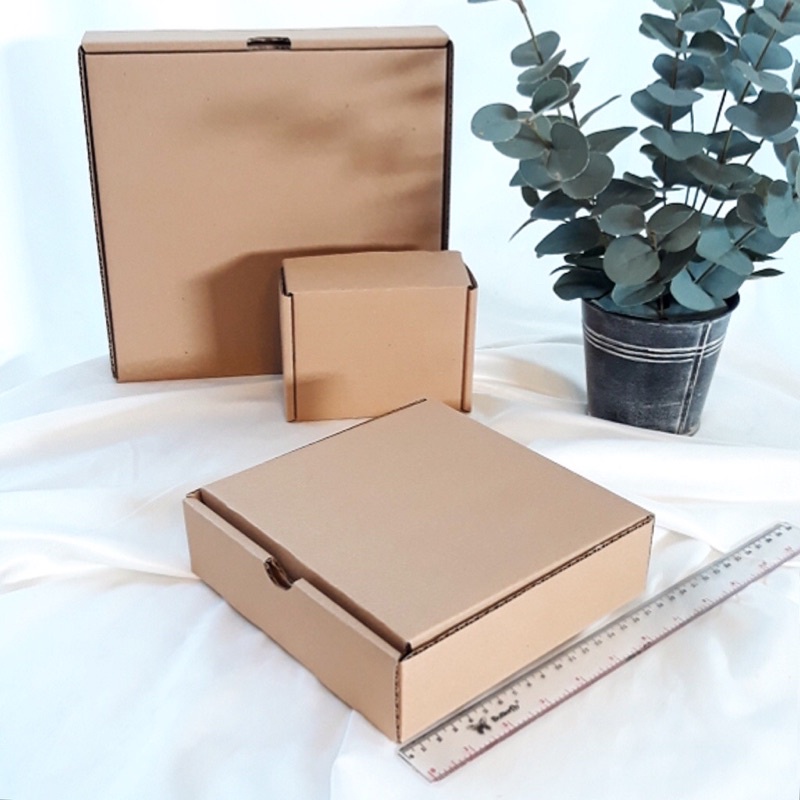 

box hampers / box packing / gift box