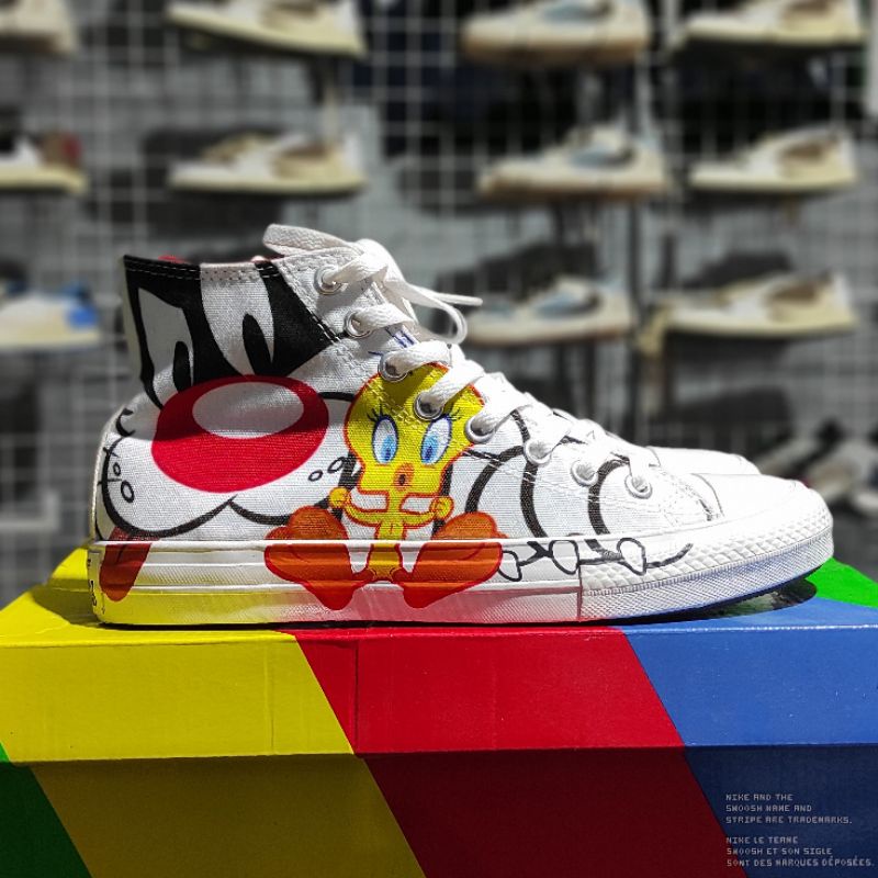 Converse x Looney Tunes (42)