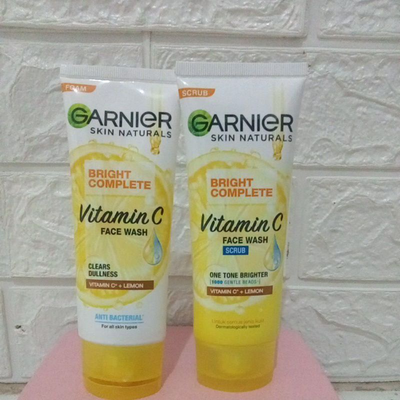 Jual Garnier Bright Complete Vitamin C + lemon face wash 100ml (Scrub