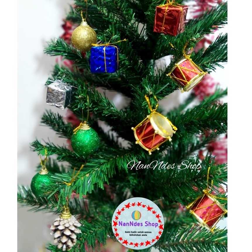 12 pcs Hiasan Pohon Natal Aksesoris Pernak pernik Set Properti Merry Christmas Biji PinusLonceng Kad