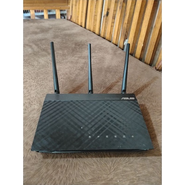 ASUS RT N18U (600Mbps)