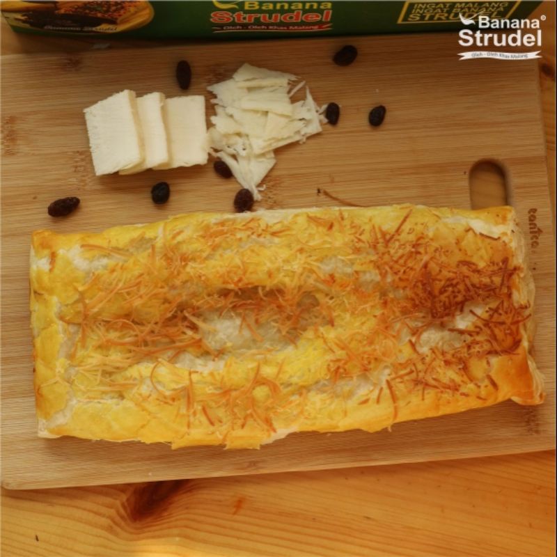 

Cheese Strudel | Oleh-Oleh Khas Malang | Oleh-Oleh Jawa Timur